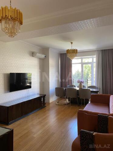 Продаётся 3-комн. новостройка 100 м², м. 20 января, photo 1 from 10