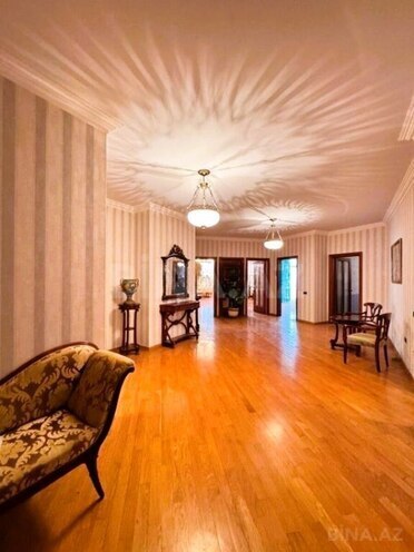 Продаётся 4-комн. новостройка 230 м², м. Низами, photo 18 from 19