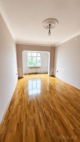Satılır 2 otaqlı köhnə tikili 65 m², Neftçilər m., photo 1 from 13