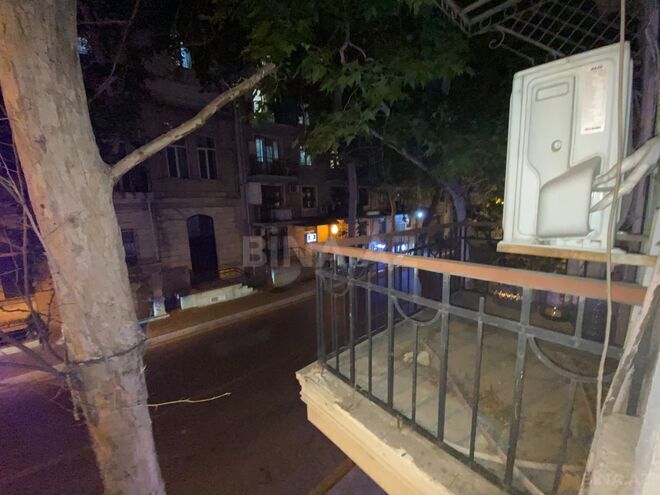 Satılır 2 otaqlı köhnə tikili 40 m², 28 May m., photo 12 from 14