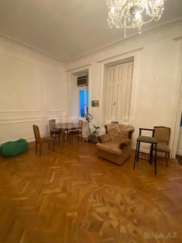 İcarəyə verilir 3 otaqlı köhnə tikili 90 m², Sahil m., photo 4 from 23