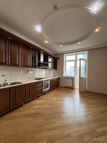 İcarəyə verilir 3 otaqlı yeni tikili 135 m², Nizami m., photo 16 from 32
