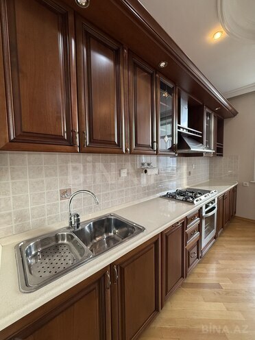 İcarəyə verilir 3 otaqlı yeni tikili 135 m², Nizami m., photo 17 from 32