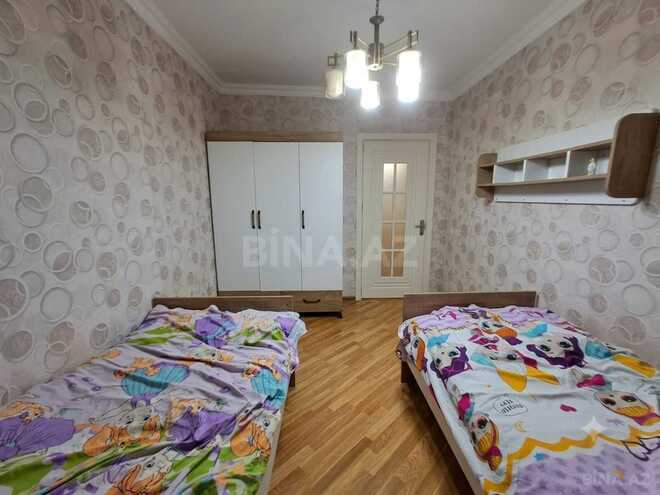 Сдаётся 3-комн. вторичка 70 м², м. Нефтчиляр, photo 6 from 14