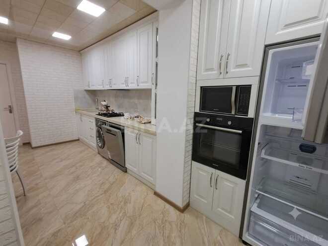 Сдаётся 3-комн. вторичка 70 м², м. Нефтчиляр, photo 9 from 14