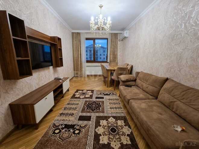 Сдаётся 3-комн. вторичка 70 м², м. Нефтчиляр, photo 3 from 14
