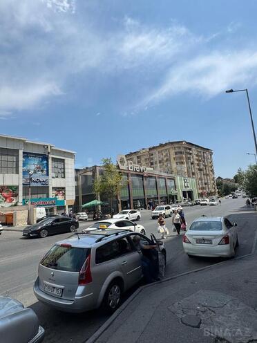 İcarəyə verilir 4 otaqlı köhnə tikili 110 m², İnşaatçılar m., photo 1 from 29