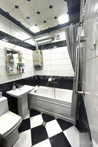 Satılır 2 otaqlı köhnə tikili 50 m², Xalqlar Dostluğu m., photo 6 from 10