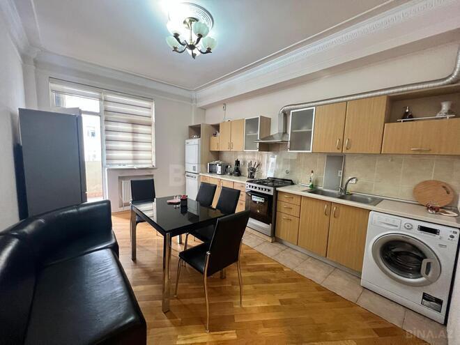 Сдаётся 3-комн. новостройка 115 м², м. Элмляр Академиясы, photo 12 from 23