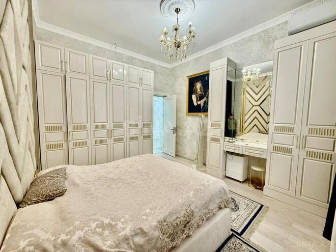 Satılır 5 otaqlı həyət evi/bağ evi 200 m², Novxanı q., photo 13 from 31
