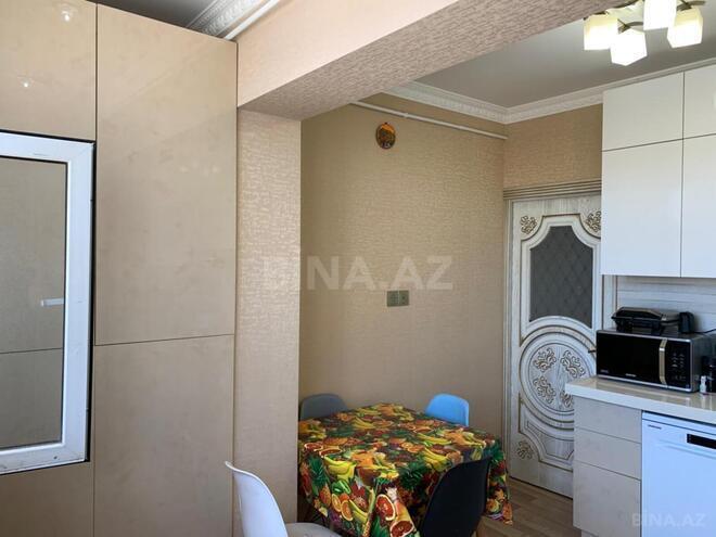 Продаётся 2-комн. вторичка 65 м², м. Халглар Достлугу, photo 12 from 17