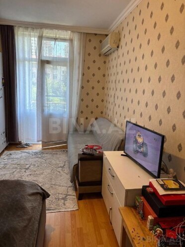 Satılır 1 otaqlı köhnə tikili 35 m², Qara Qarayev m., photo 5 from 16