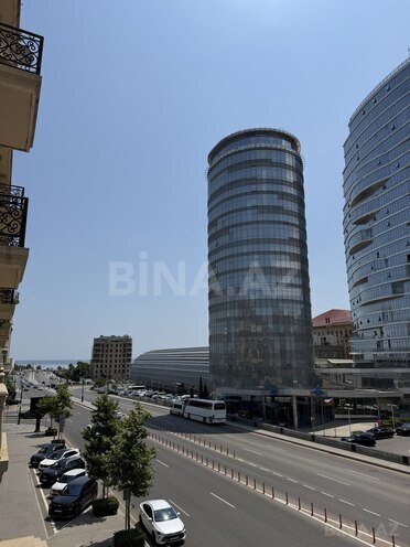 Продаётся 2-комн. новостройка 68 м², м. Шах Исмаил Хатаи, photo 1 from 10