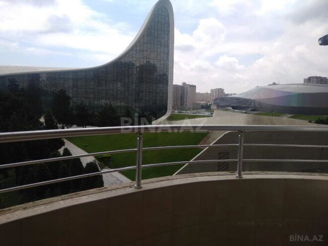 Сдаётся 3-комн. новостройка 100 м², м. Нариман Нариманов, photo 1 from 16