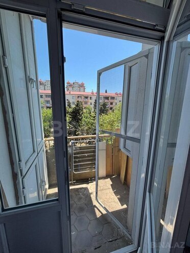 Satılır 1 otaqlı köhnə tikili 40 m², Qara Qarayev m., photo 10 from 15