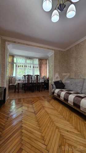 Продаётся 3-комн. вторичка 65 м², м. Иншаатчылар, photo 3 from 18