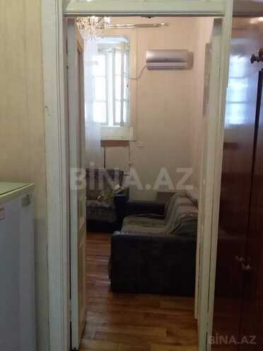 Satılır 1 otaqlı köhnə tikili 30 m², Nizami m., photo 3 from 11
