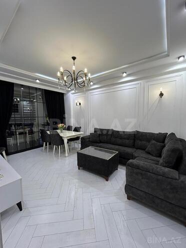Продаётся 2-комн. вторичка 46 м², м. Иншаатчылар, photo 3 from 9