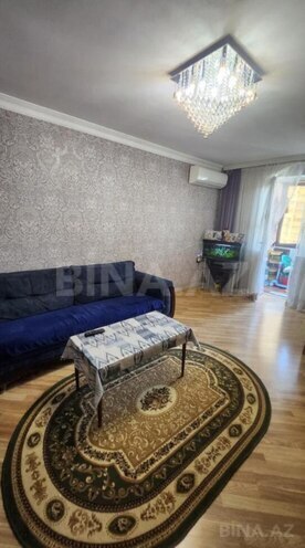 Продаётся 3-комн. вторичка 70 м², пос. 8-й мкр, photo 1 from 18
