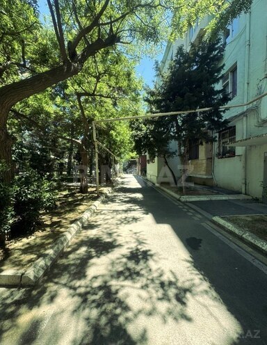 Satılır 2 otaqlı köhnə tikili 45 m², Memar Əcəmi m., photo 1 from 13