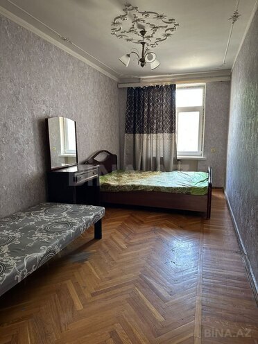 Сдаётся 3-комн. вторичка 70 м², м. Сахил, photo 4 from 9