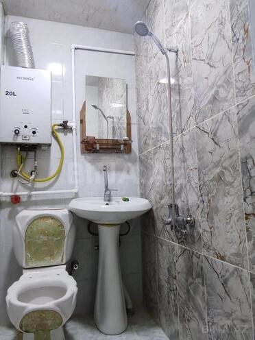 Продаётся 2-комн. вторичка 40 м², м. Иншаатчылар, photo 13 from 14