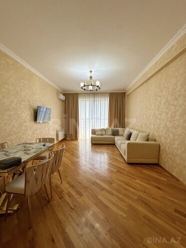 Satılır 2 otaqlı yeni tikili 83 m², Qara Qarayev m., photo 1 from 12