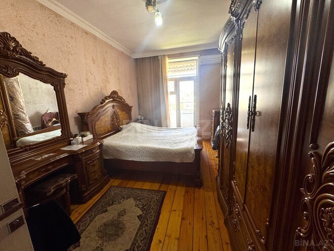 Satılır 3 otaqlı köhnə tikili 80 m², Qara Qarayev m., photo 4 from 9