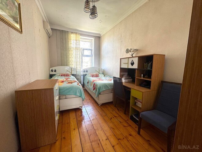 Satılır 3 otaqlı köhnə tikili 80 m², Qara Qarayev m., photo 5 from 9