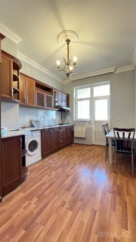 Сдаётся 3-комн. новостройка 135 м², м. Иншаатчылар, photo 13 from 22