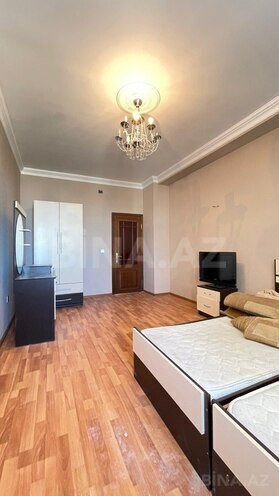 Сдаётся 3-комн. новостройка 135 м², м. Иншаатчылар, photo 11 from 22