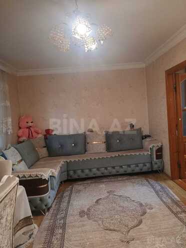 Продаётся 3-комн. вторичка 50 м², photo 1 from 12
