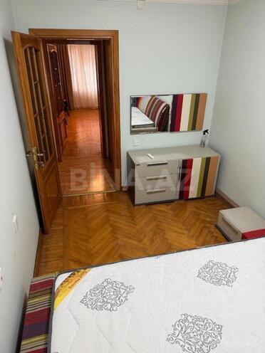 Продаётся 3-комн. вторичка 70 м², м. Низами, photo 10 from 31