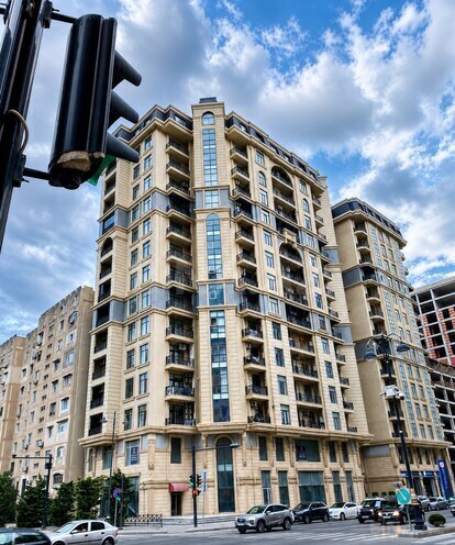 Продаётся 3-комн. новостройка 110 м², м. Гянджлик, photo 1 from 16