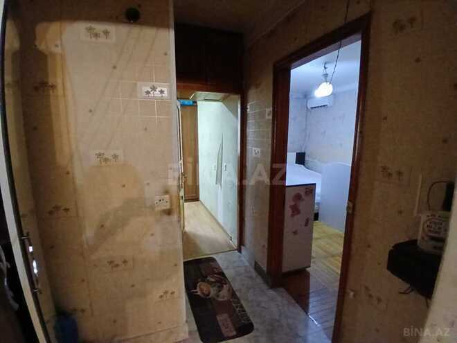 Satılır 3 otaqlı köhnə tikili 75 m², Qara Qarayev m., photo 13 from 29