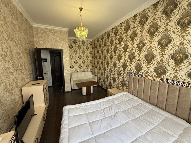 Продаётся 1-комн. новостройка 45 м², м. Иншаатчылар, photo 3 from 11