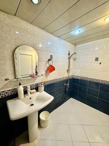Продаётся 2-комн. вторичка 60 м², м. Нефтчиляр, photo 14 from 18