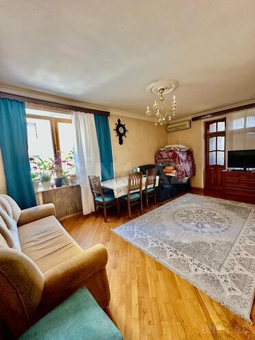Продаётся 2-комн. вторичка 60 м², м. Нефтчиляр, photo 4 from 18
