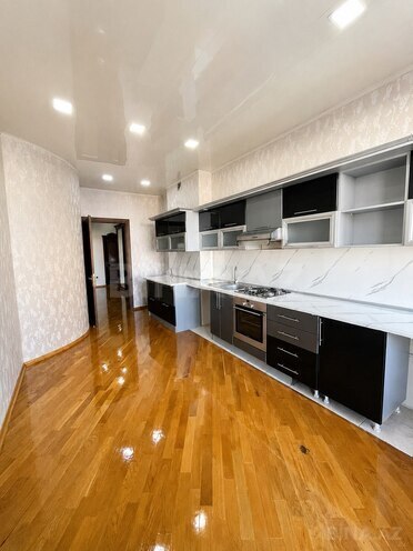 Продаётся 3-комн. новостройка 160 м², м. Элмляр Академиясы, photo 11 from 19