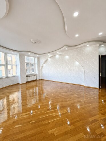 Продаётся 3-комн. новостройка 160 м², м. Элмляр Академиясы, photo 3 from 19
