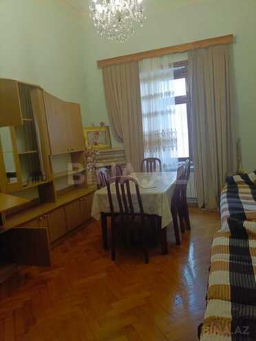 İcarəyə verilir 3 otaqlı köhnə tikili 65 m², Sahil m., photo 3 from 12