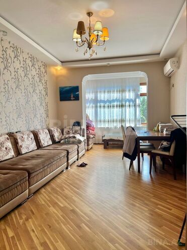 Satılır 2 otaqlı köhnə tikili 70 m², Gənclik m., photo 1 from 11