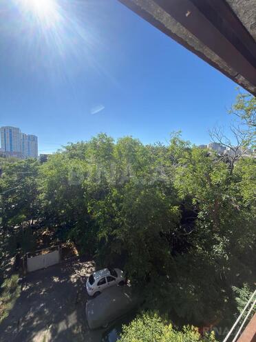 Satılır 3 otaqlı köhnə tikili 70 m², Yasamal r., photo 21 from 25