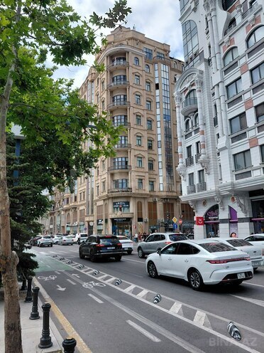 Satılır 4 otaqlı yeni tikili 220 m², Sahil m., photo 30 from 32
