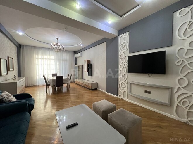 İcarəyə verilir 3 otaqlı yeni tikili 155 m², 28 May m., photo 3 from 19