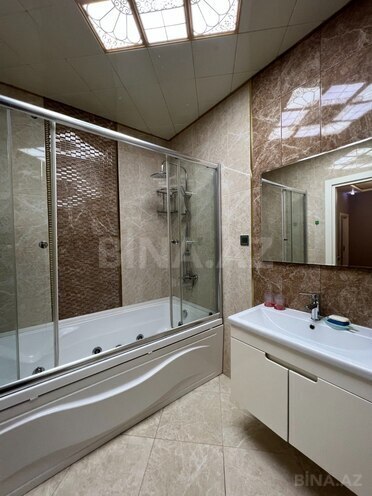 İcarəyə verilir 3 otaqlı yeni tikili 155 m², 28 May m., photo 16 from 19
