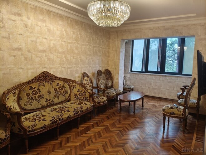 Сдаётся 4-комн. вторичка 100 м², м. Азадлыг проспекти, photo 1 from 9