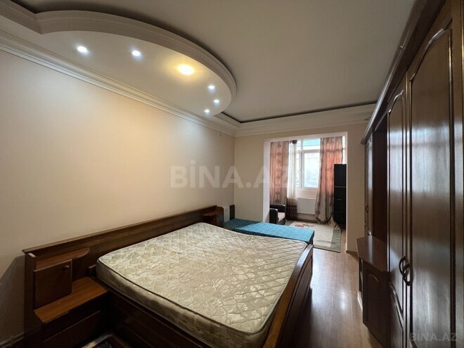 Сдаётся 3-комн. вторичка 70 м², м. Ичеришехер, photo 5 from 11