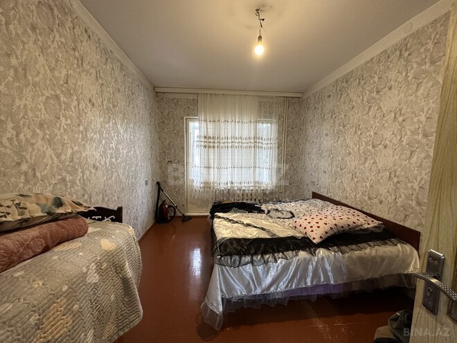 Продаётся 2-комн. вторичка 65 м², Хатаинский р., photo 5 from 13
