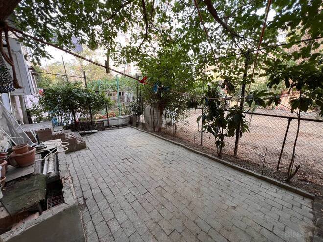 Satılır 3 otaqlı köhnə tikili 80 m², Xalqlar Dostluğu m., photo 31 from 32